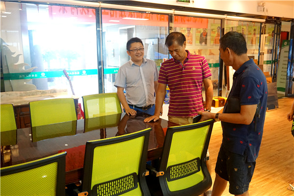 用心做服務(wù)的木器漆代理品牌&mdash;&mdash;漆豐漆 (6).JPG